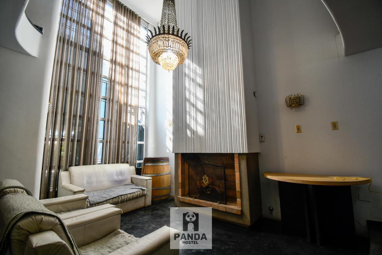 Panda Hostel Mendoza Exteriör bild